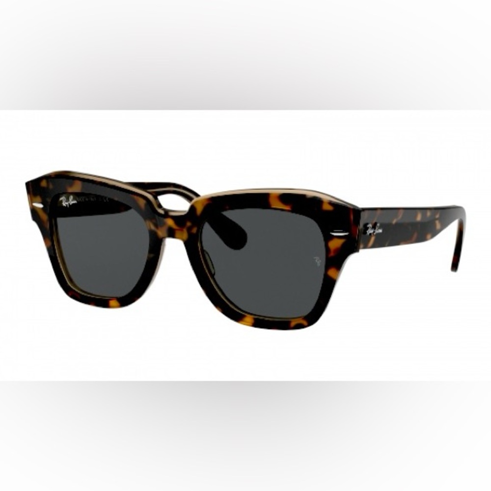 Ray-Ban State Street Women’s Fashion Sunglasses RB2186 Brown Tortoise Smoke 350